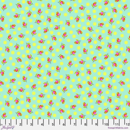 Untamed Impending Bloom Moonbeam - Tula Pink - PER QUARTER METRE Untamed Impending Bloom Moonbeam - Tula Pink - PER QUARTER METRE