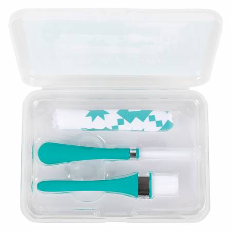 Oh Sew Clean Brush and Cloth Cleaning Set by It&
